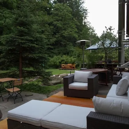 別荘 Jaegerhaus By Interhome *