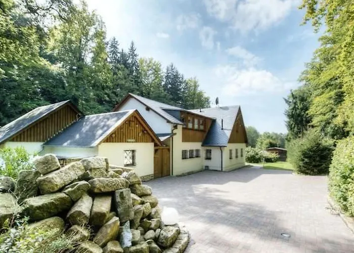 別荘 Jaegerhaus By Interhome *